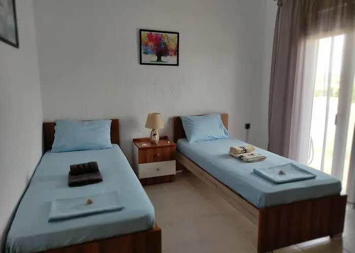 Windmill Apartment *